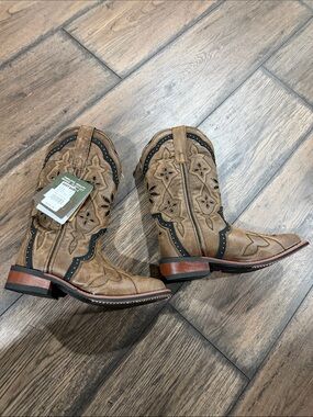 Boot barn Women’s Tan Western Embroidered Heel Boots